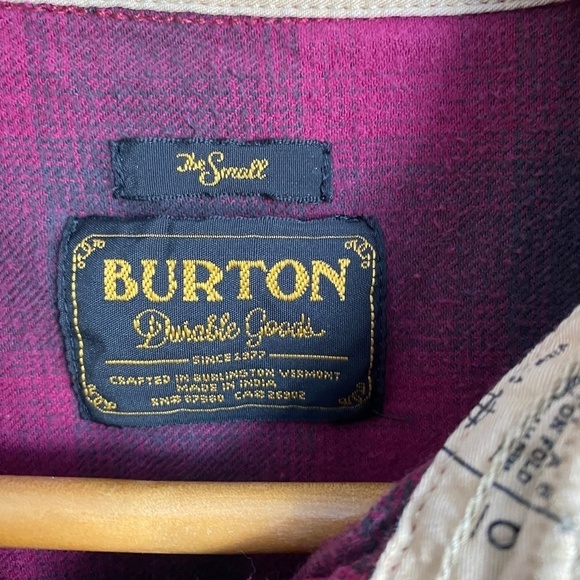 Burton Durable Goods Women's Long Sleeve Plaid Button Up Shirt‎ Size Small - Picture 2 of 12